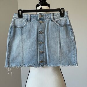 PacSun Button Front Jean Demin Skirt in a size 25 Festival Summer concert date